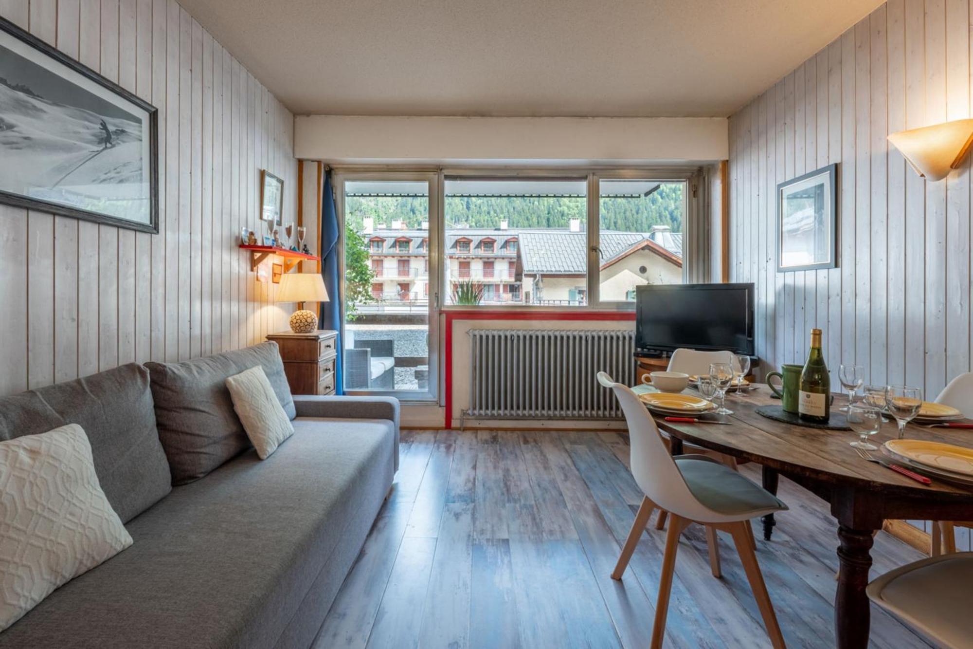 In The Center Of With Views Of Mont Blanc Apartment